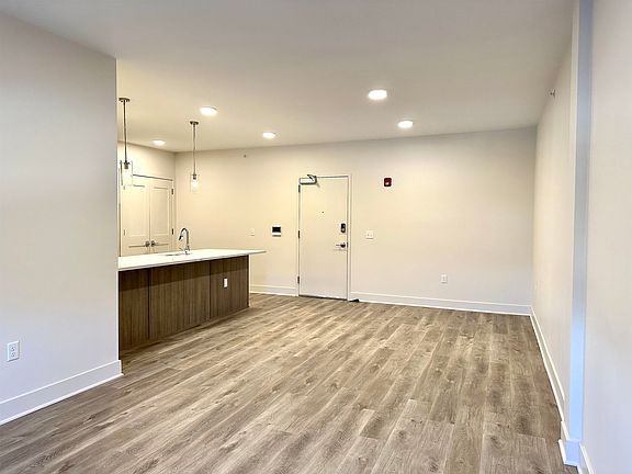 5th image of 205 Stuyvesant Ave