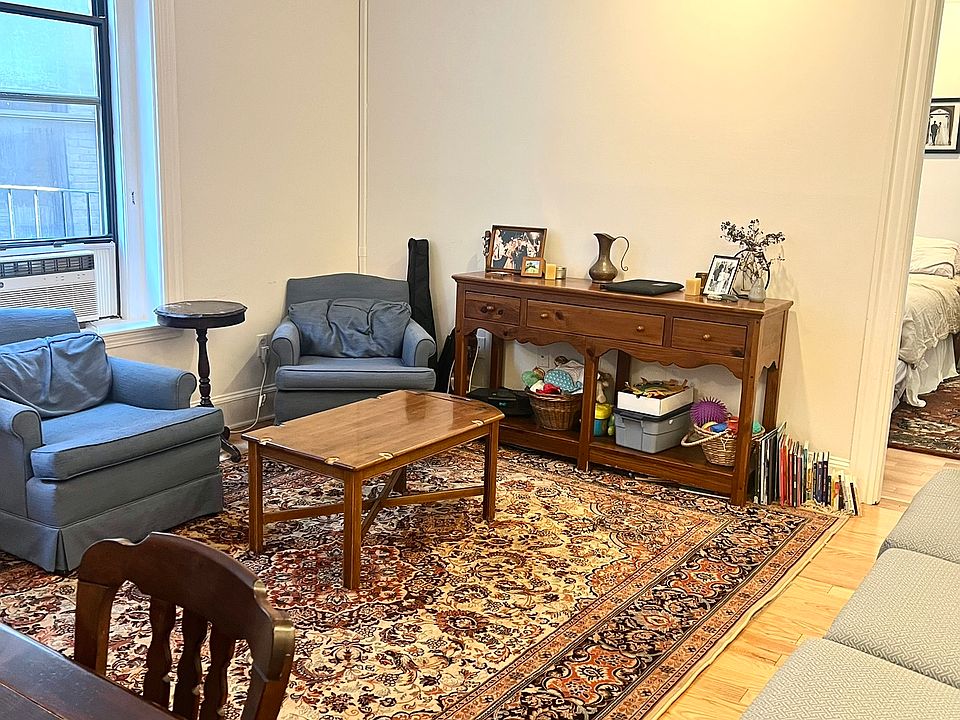 1st image of 362 Commonwealth Ave APT 6C