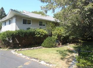 12 Joan Ln, Monsey, NY 10952
