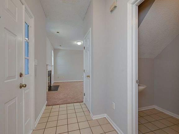2nd image of 850 Worcester Way