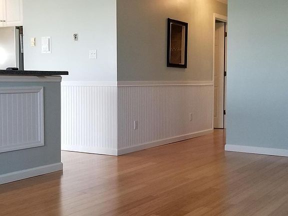4th image of 1340 Ocean Ave Unit 2