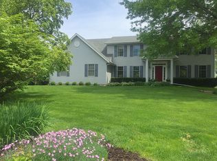 3751 Deer Springs Dr, Bettendorf, IA