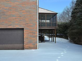 109 Wally Dr, Pittsburgh, PA 15237