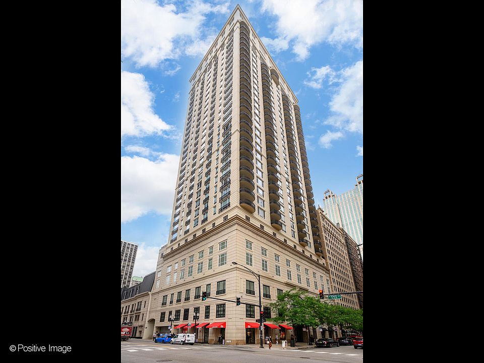 1st image of 10 E Delaware Pl APT 26B