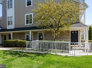 101 Saxony Dr, Mount Laurel, NJ 08054