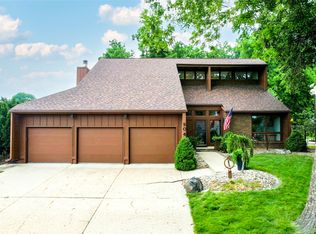 904 50th St, West Des Moines, IA 50265