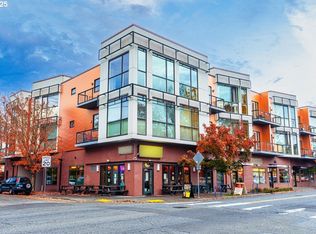 838 SE 38th Ave UNIT 209, Portland, OR 97214