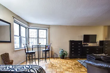 Sold by The Bamberger Group