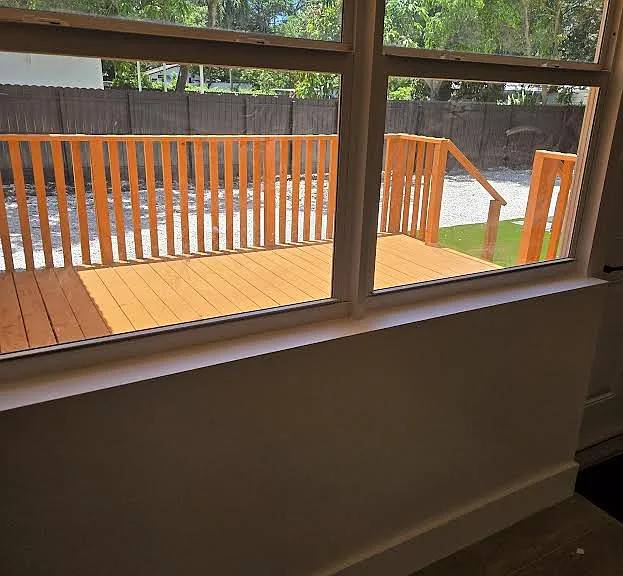 OUTDOOR DECK