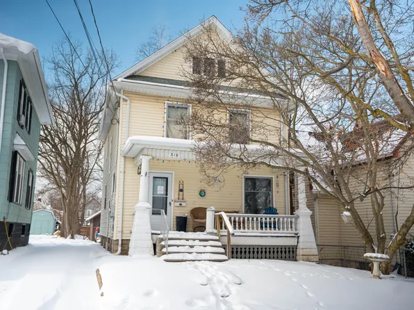 316 Jones St, Lansing, MI 48912