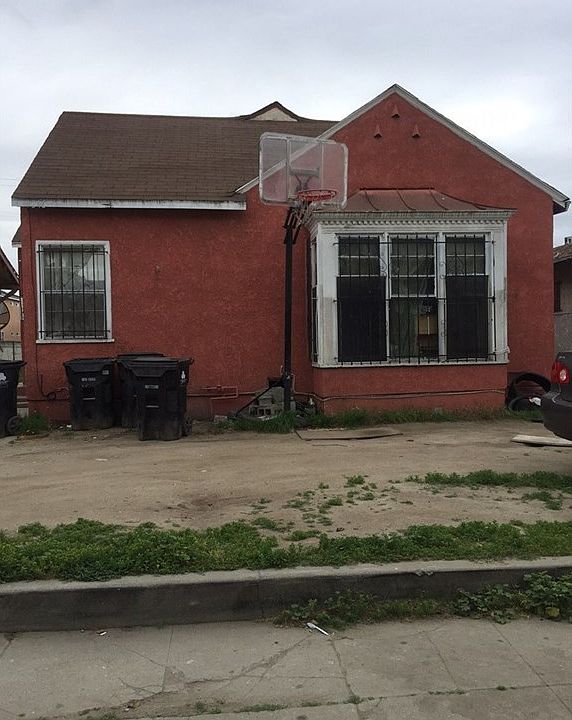 1st image of 1346 E 42nd Pl
