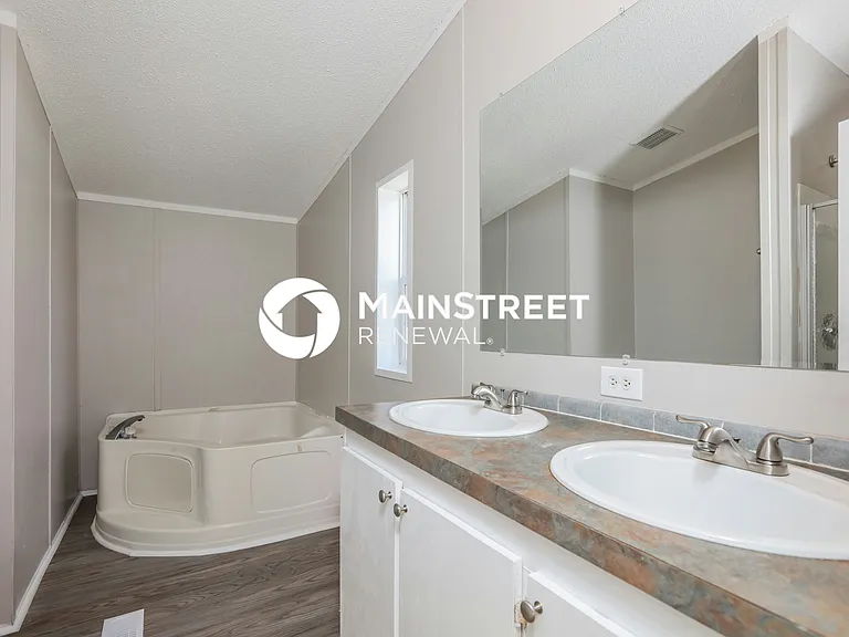 Main Bathroom