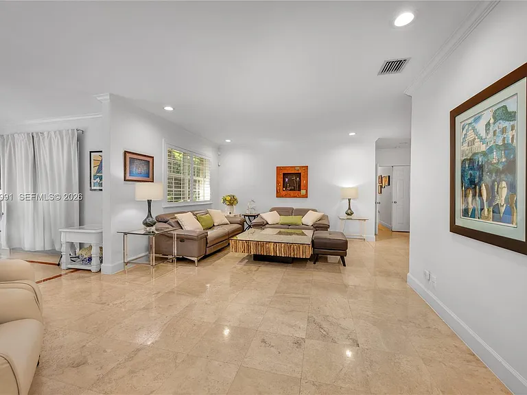 6200 Granada Blvd — Photo 8