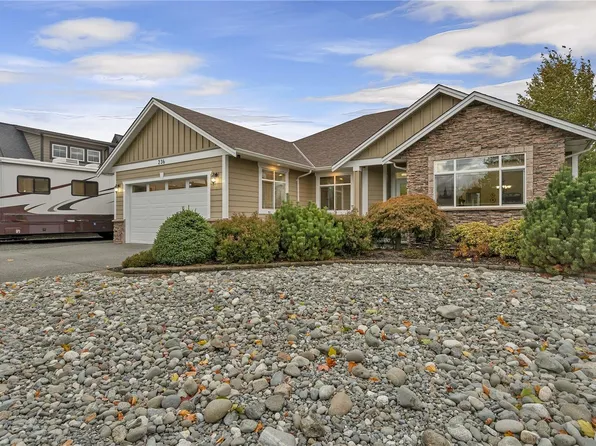 236 Virginia Dr, Campbell River, BC V9W 8H7