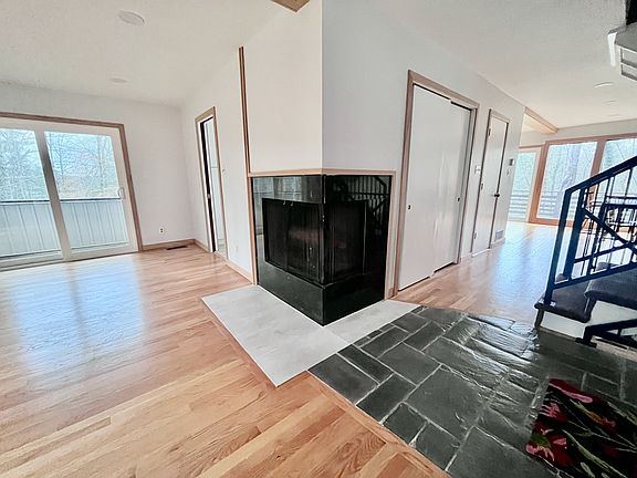 5th image of 111 Mason Ln