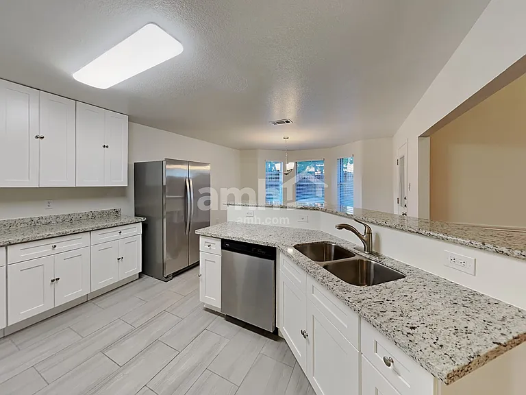 3453 Newgate St — Photo 4