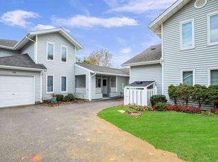 1108D Fenway Rd, Saint James, NY 11780