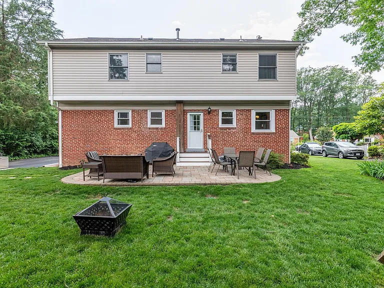 7322 Ronald St — Photo 34