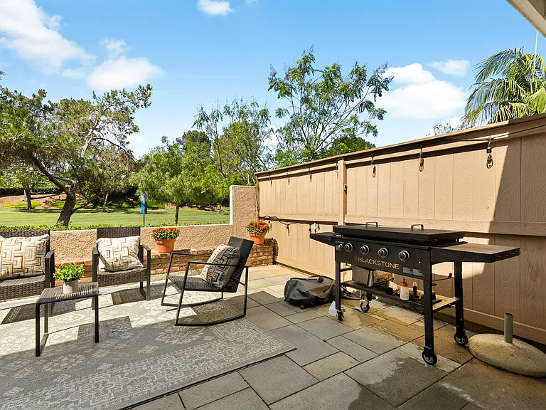 18 Meadowood — Photo 27