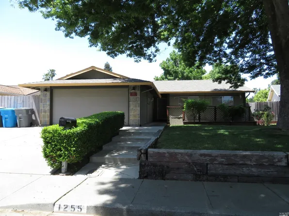 1255 Whitehall Way, Vacaville, CA 95687