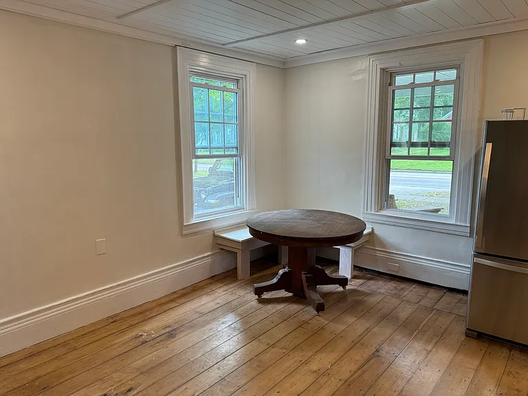 34 Jefferson St — Photo 4