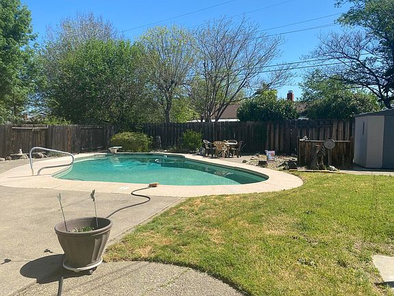 2nd image of 6515 Paso Dr