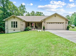 1110 Geronimo Ln, Crossville, TN 38572