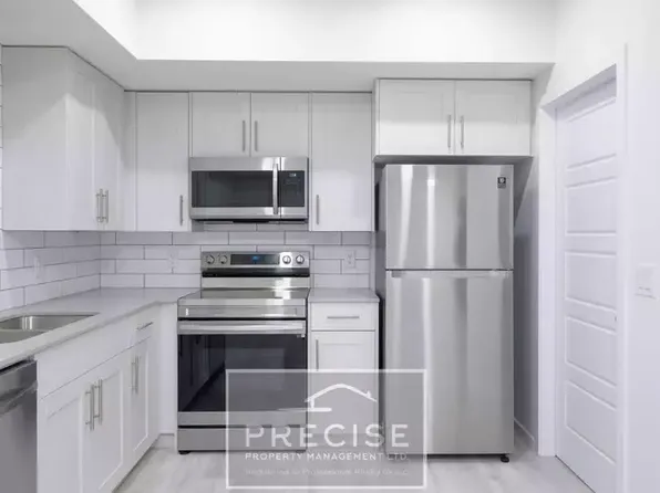 764 Orchards Blvd SW #1A, Edmonton, AB T6X 2Y7