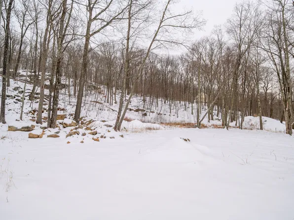 18 Ives Court, Ridgefield, CT 06877