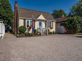 229 N Sackett Rd, Lakeside Marblehead, OH 43440