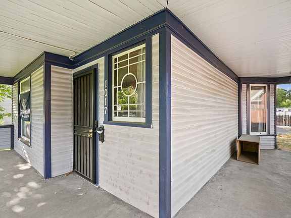5th image of 1017 E Mission Ave