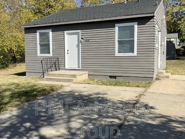 2618 SE Adams St, Topeka, KS 66605
