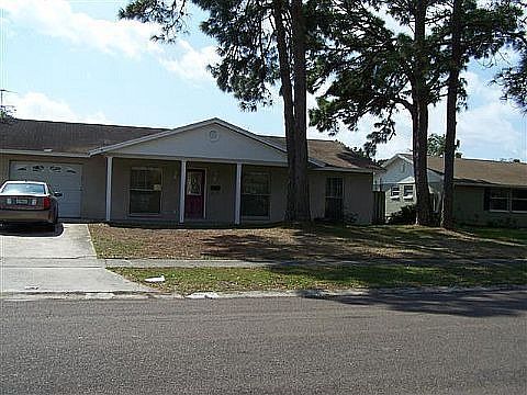 1st image of 8416 Woodhurst Dr