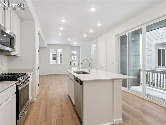 7th image of this home