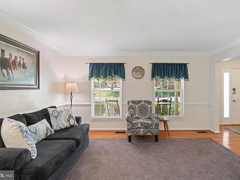 5 Lee Ct — Photo 33