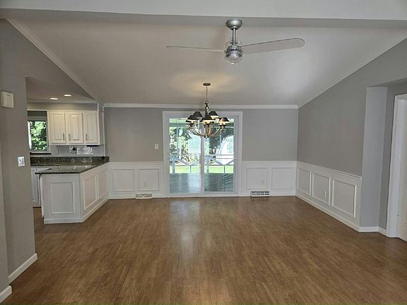 5th image of 1407-107 Middle Rd