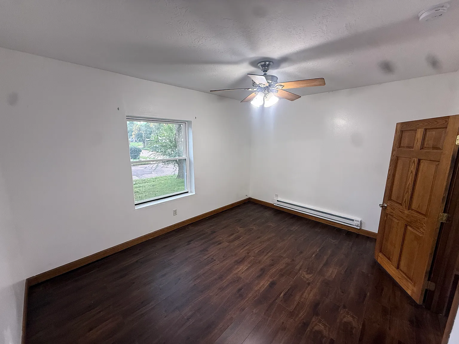 1 bed, $1,000 — Photo 3