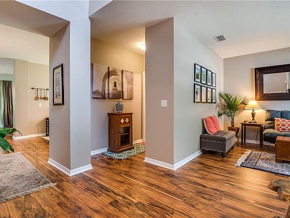 5th image of 893 Galway Blvd