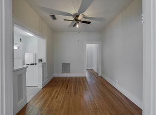 1906 Clover Ln, Fort Worth, TX 76107