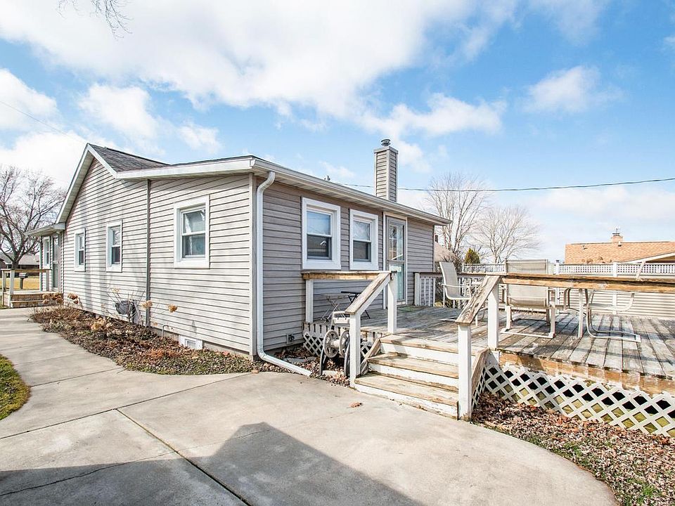 1st image of 14744 Elm Dr