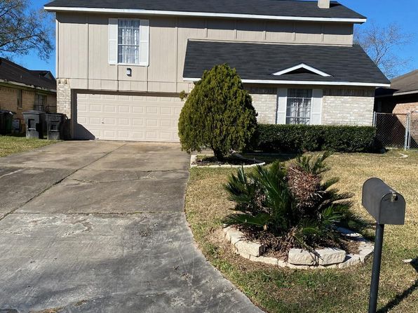 8631 Valley Ledge Dr