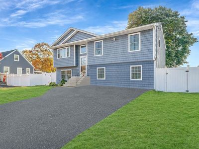 94 Magaw Place, West Babylon, NY, 11704
