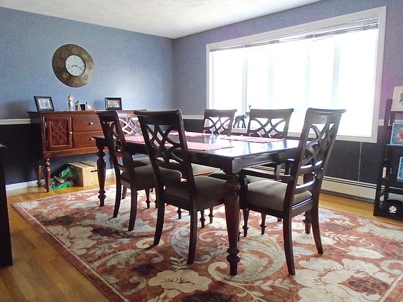 5th image of 54 Deerfield Dr