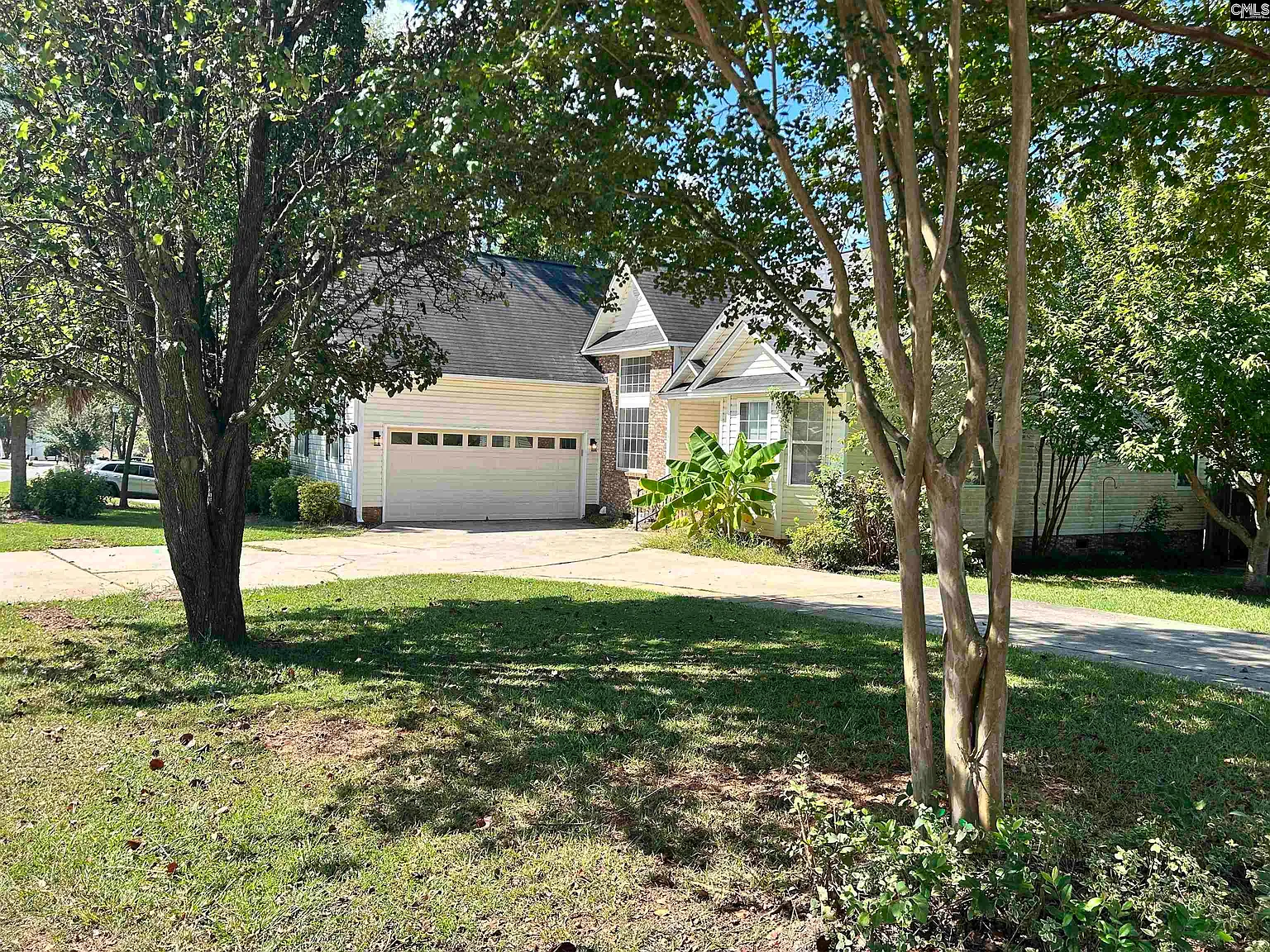 3 bed, 2100 sqft, $2,500 — Photo 3