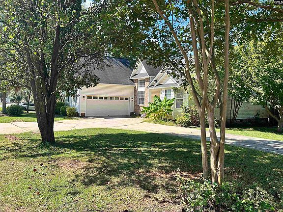 3rd image of 100 Silverstone Rd