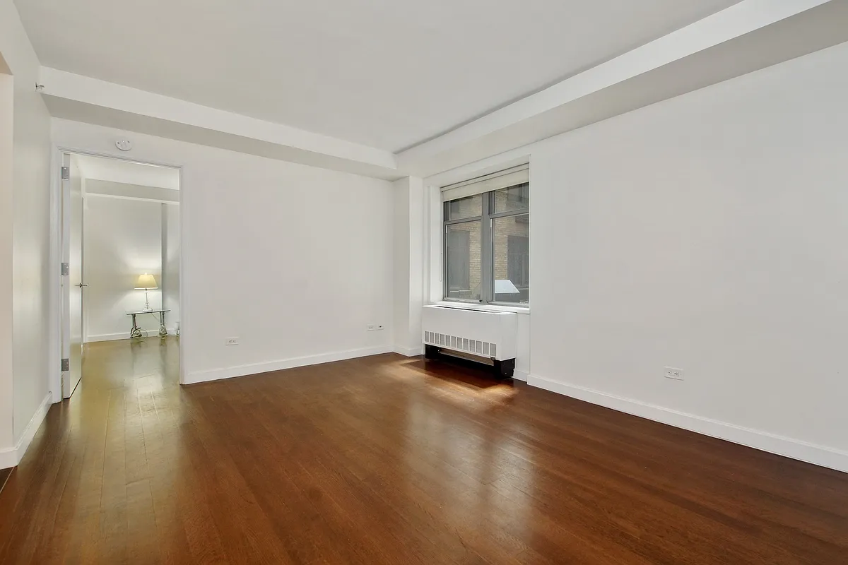 100 West 58th Street 2H
