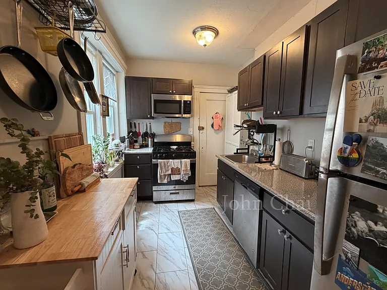 55 Linden St #12 — Photo 11