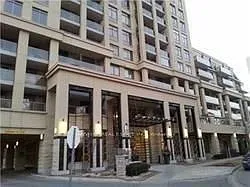 18 Kenaston Gdns #1401