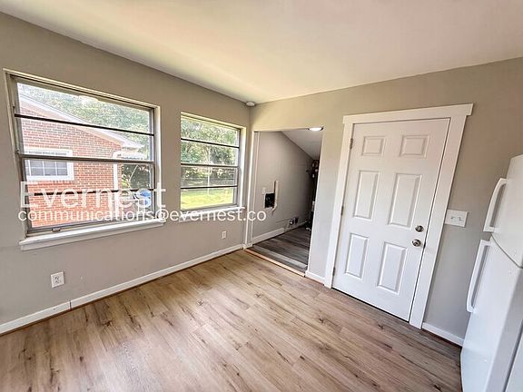4th image of 1645 18th Way SW