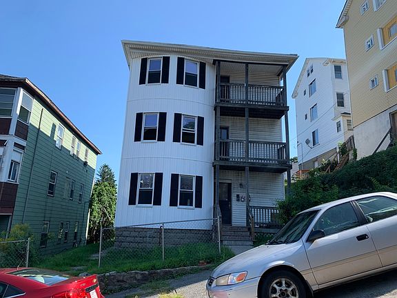 2nd image of 11 Diamond St